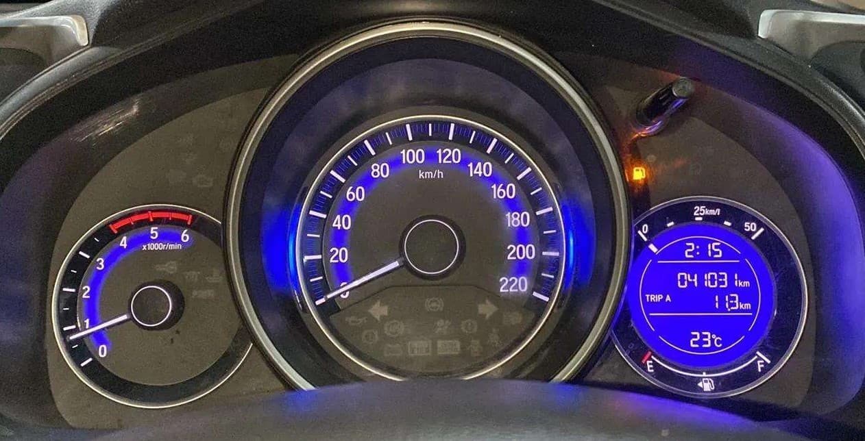2018 Honda WR-V 1.5L I-DTEC VX MT, Diesel, Manual, 41,195 km, Odometer Image