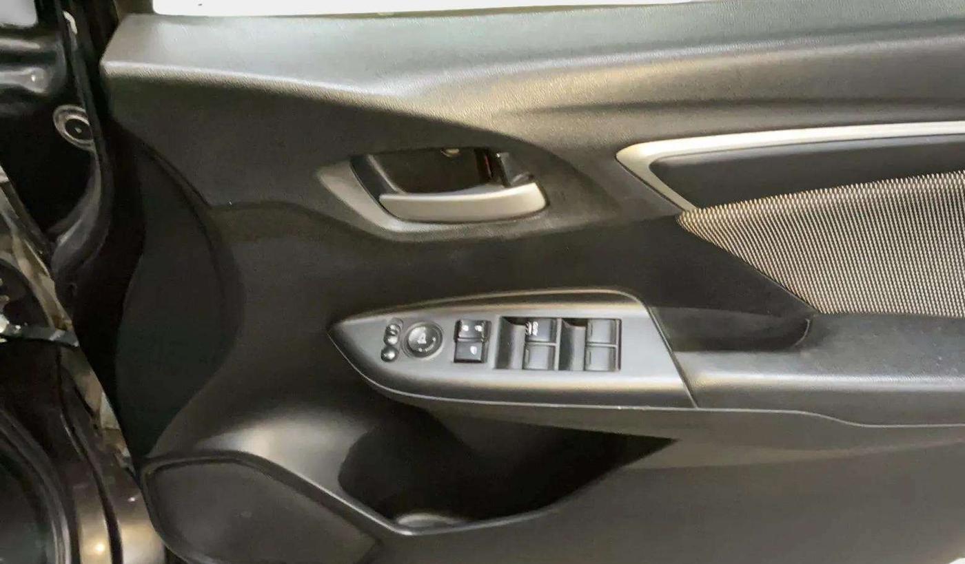 2018 Honda WR-V 1.5L I-DTEC VX MT, Diesel, Manual, 41,195 km, Driver Side Door Panels Control