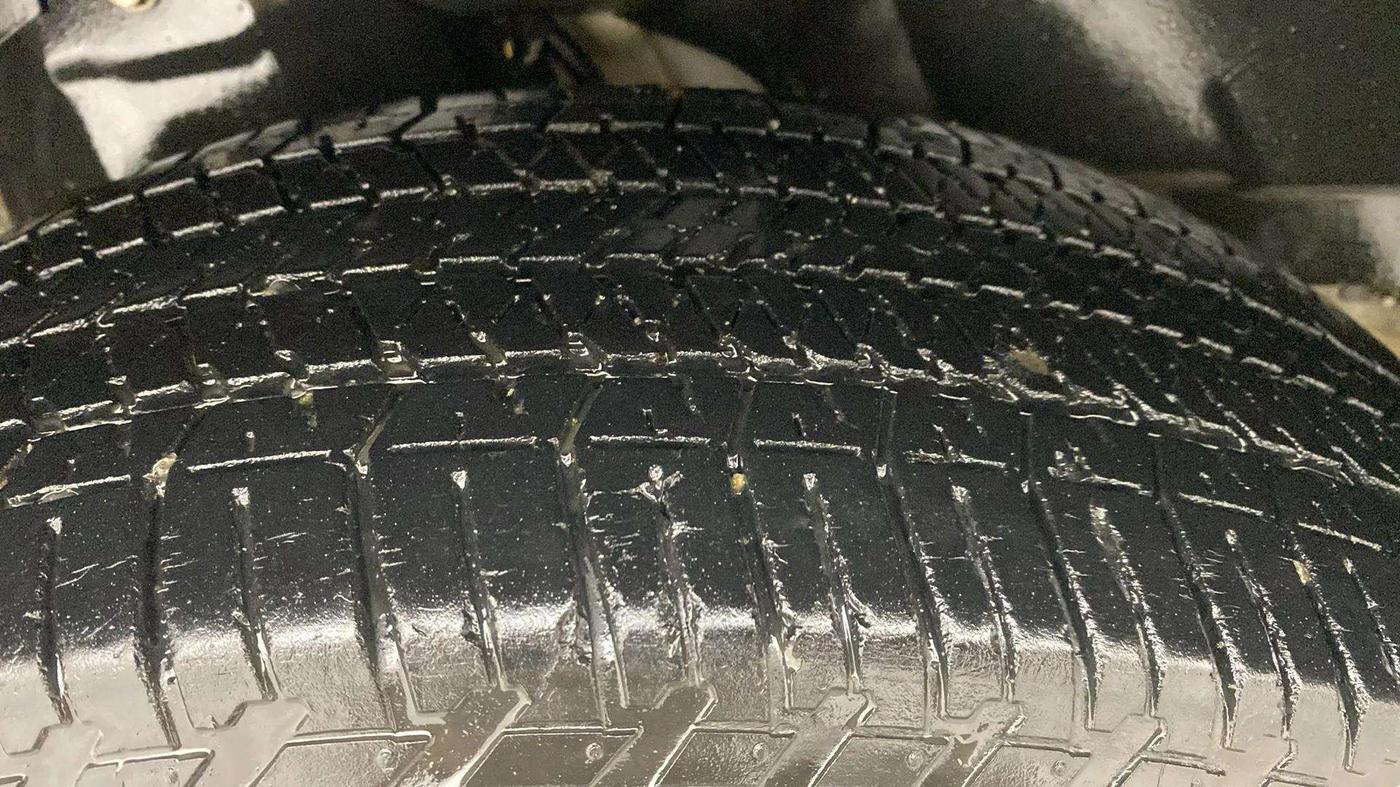 2019 Mahindra XUV500 W7 AT, Diesel, Automatic, 34,560 km, Right Rear Tyre Tread