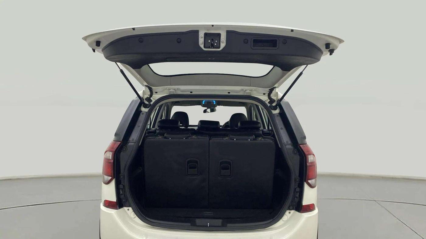 2019 Mahindra XUV500 W7 AT, Diesel, Automatic, 34,560 km, Boot Door Open