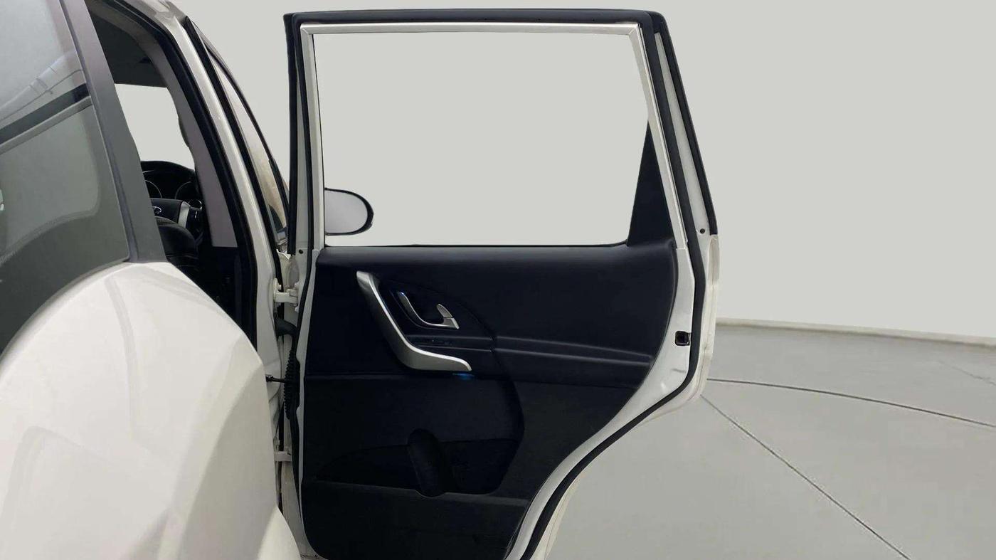 2019 Mahindra XUV500 W7 AT, Diesel, Automatic, 34,560 km, RHS Rear Door