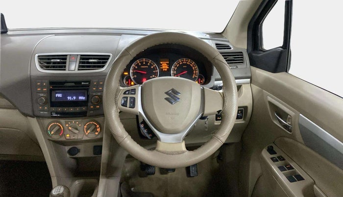 2016 Maruti Ertiga VXI CNG, CNG, Manual, 70,017 km, Steering Wheel Close Up