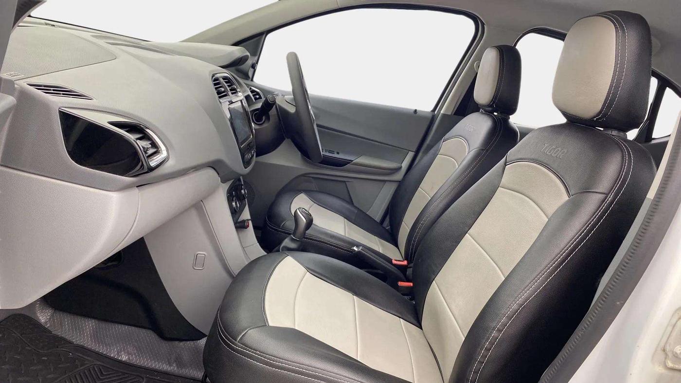 2020 Tata TIGOR XZ PLUS PETROL, Petrol, Manual, 38,921 km, Right Side Front Door Cabin