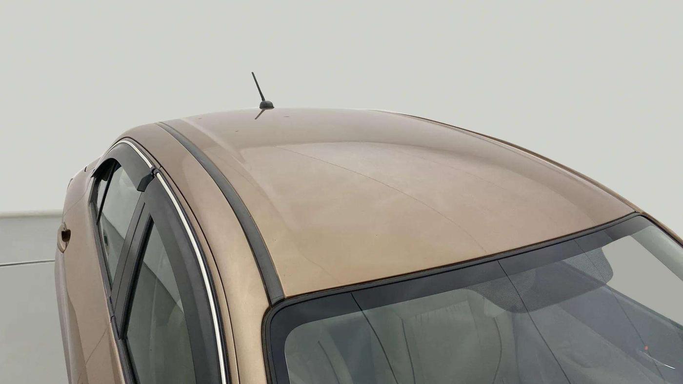 2017 Maruti Dzire VXI, Petrol, Manual, 30,476 km, Roof