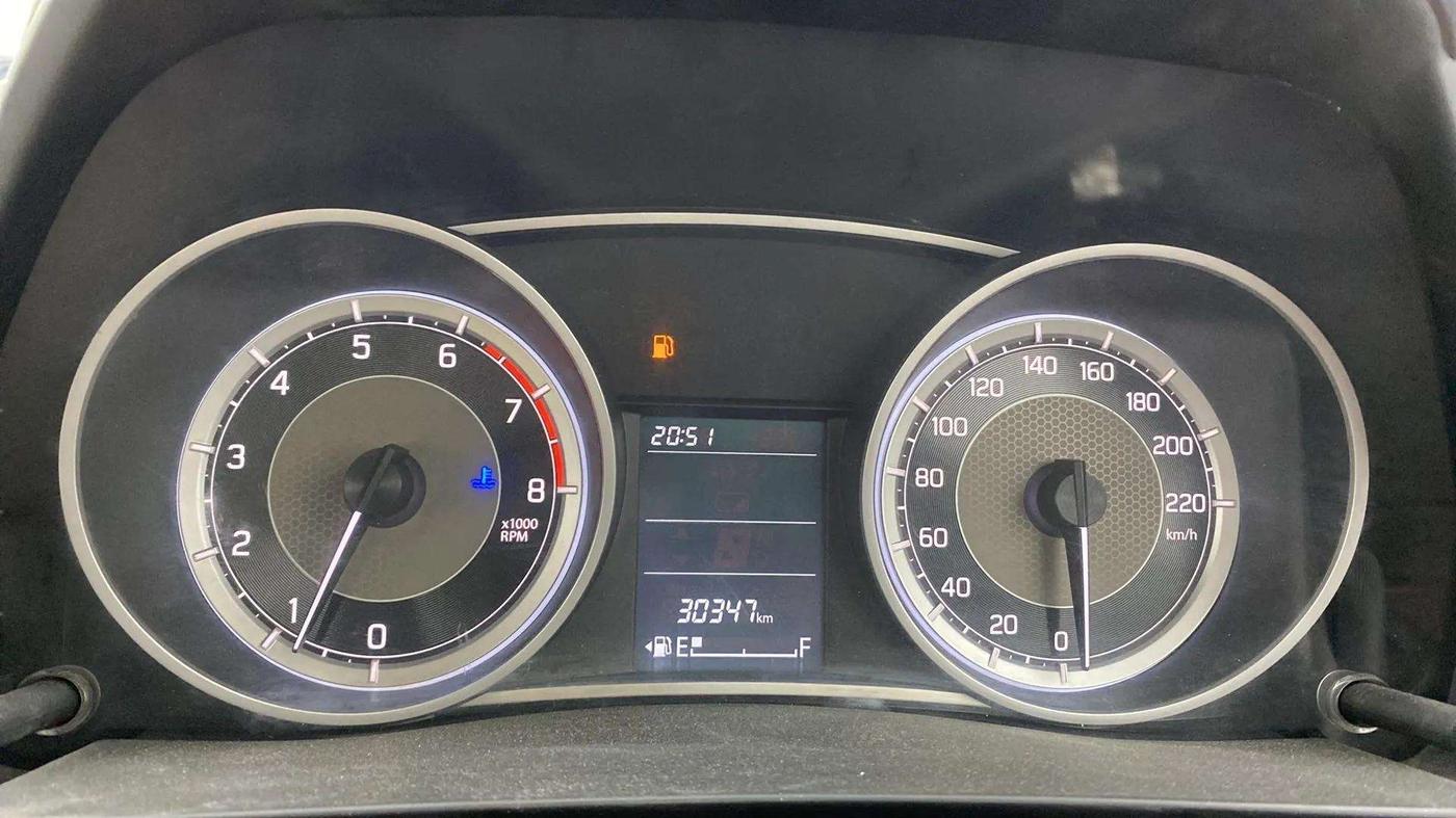 2017 Maruti Dzire VXI, Petrol, Manual, 30,476 km, Odometer Image
