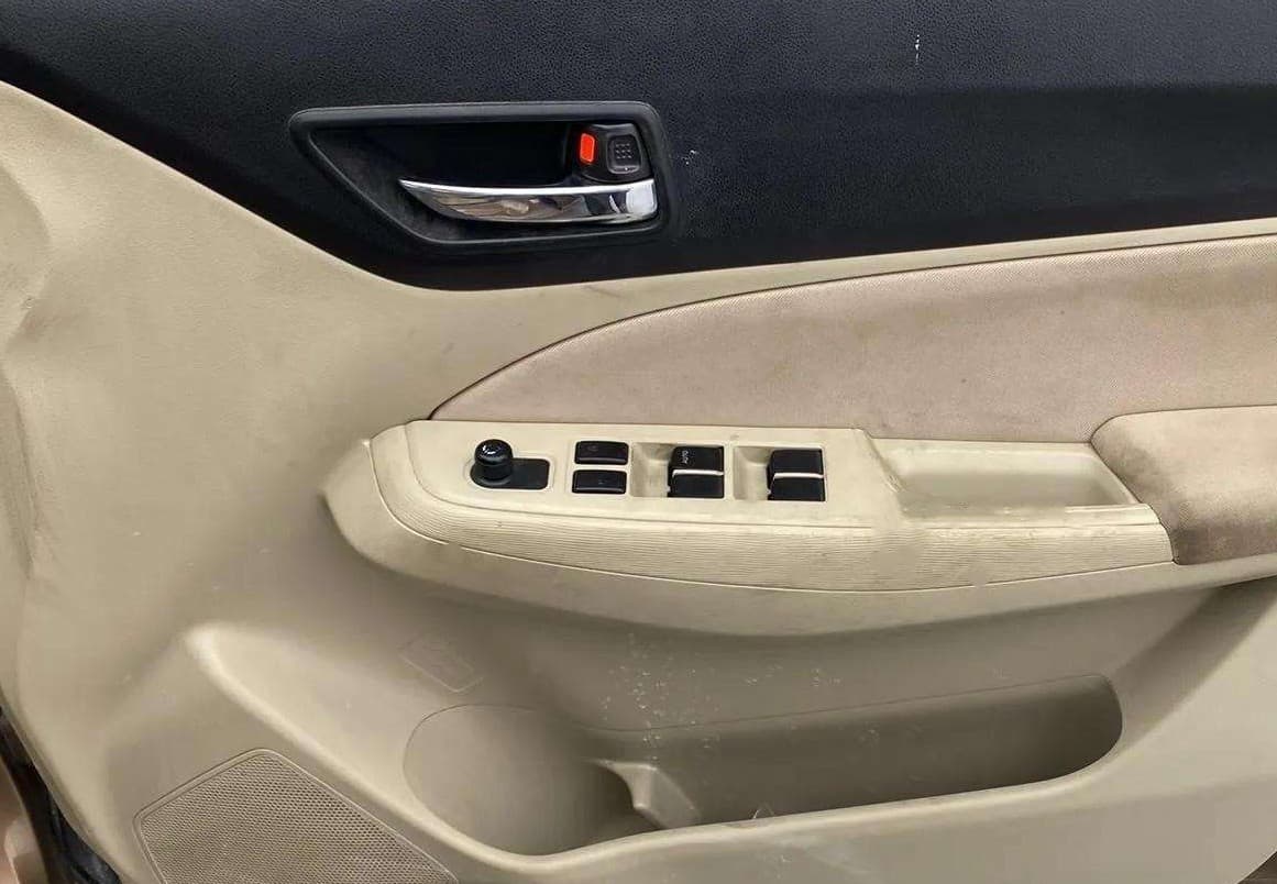 2017 Maruti Dzire VXI, Petrol, Manual, 30,476 km, Driver Side Door Panels Control