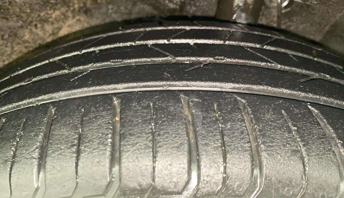 2019 Hyundai VENUE SX PLUS 1.0 TURBO DCT, Petrol, Automatic, 32,442 km, Right Front Tyre Tread