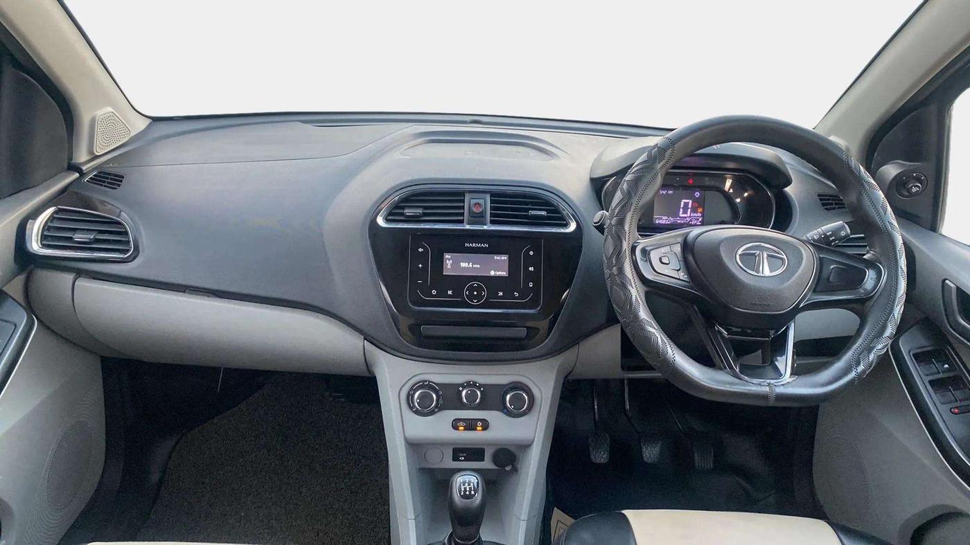 2020 Tata Tiago XT PETROL, Petrol, Manual, 64,644 km, Dashboard