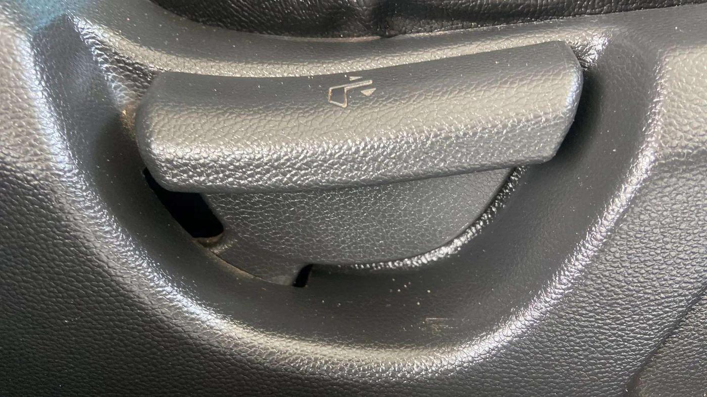 2015 Hyundai Elite i20 MAGNA 1.2, Petrol, Manual, 53,729 km, Driver Side Adjustment Panel