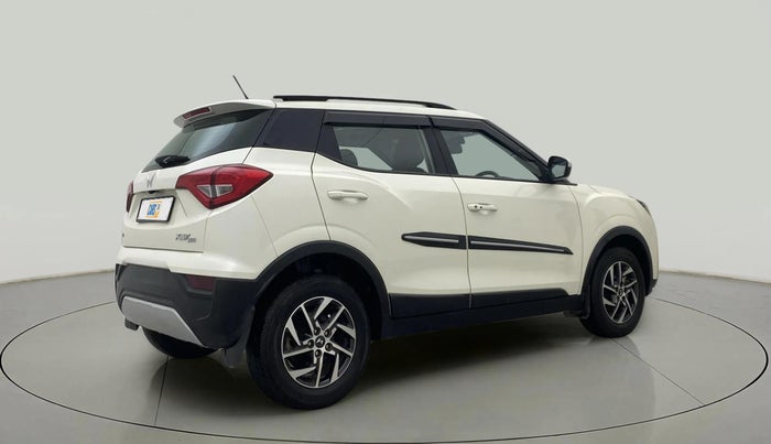 2023 Mahindra XUV300 W8 (O) 1.2 PETROL, Petrol, Manual, 9,600 km, Right Back Diagonal