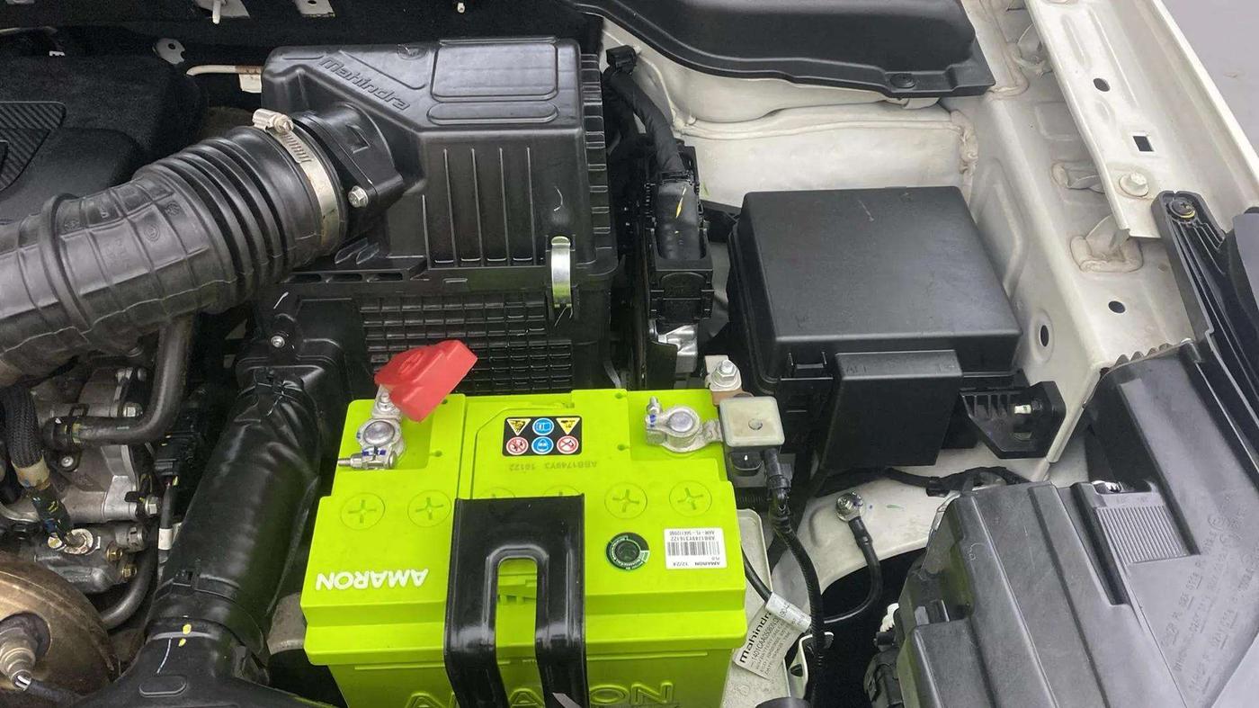 2023 Mahindra XUV300 W8 (O) 1.2 PETROL, Petrol, Manual, 9,856 km, Engine View - Left