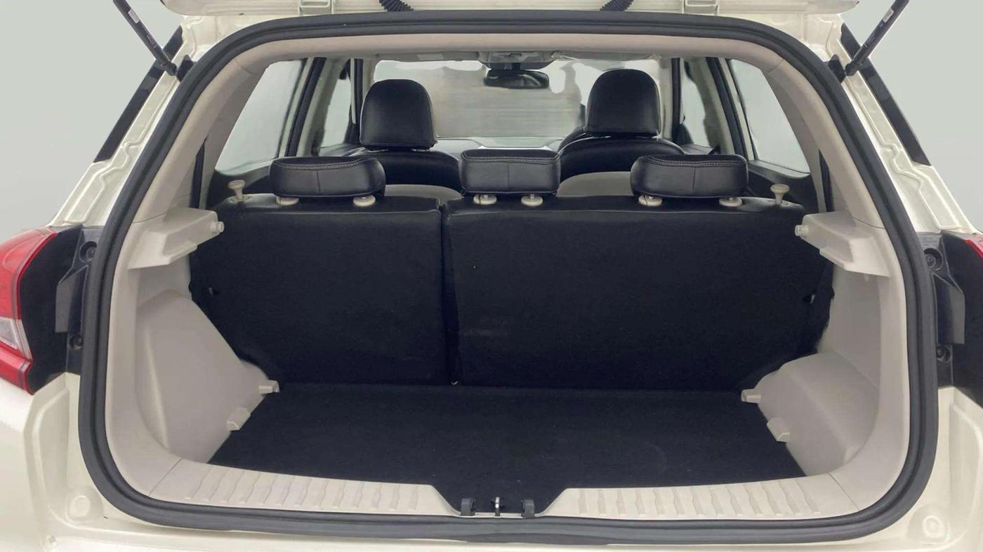 2023 Mahindra XUV300 W8 (O) 1.2 PETROL, Petrol, Manual, 9,856 km, Boot Inside