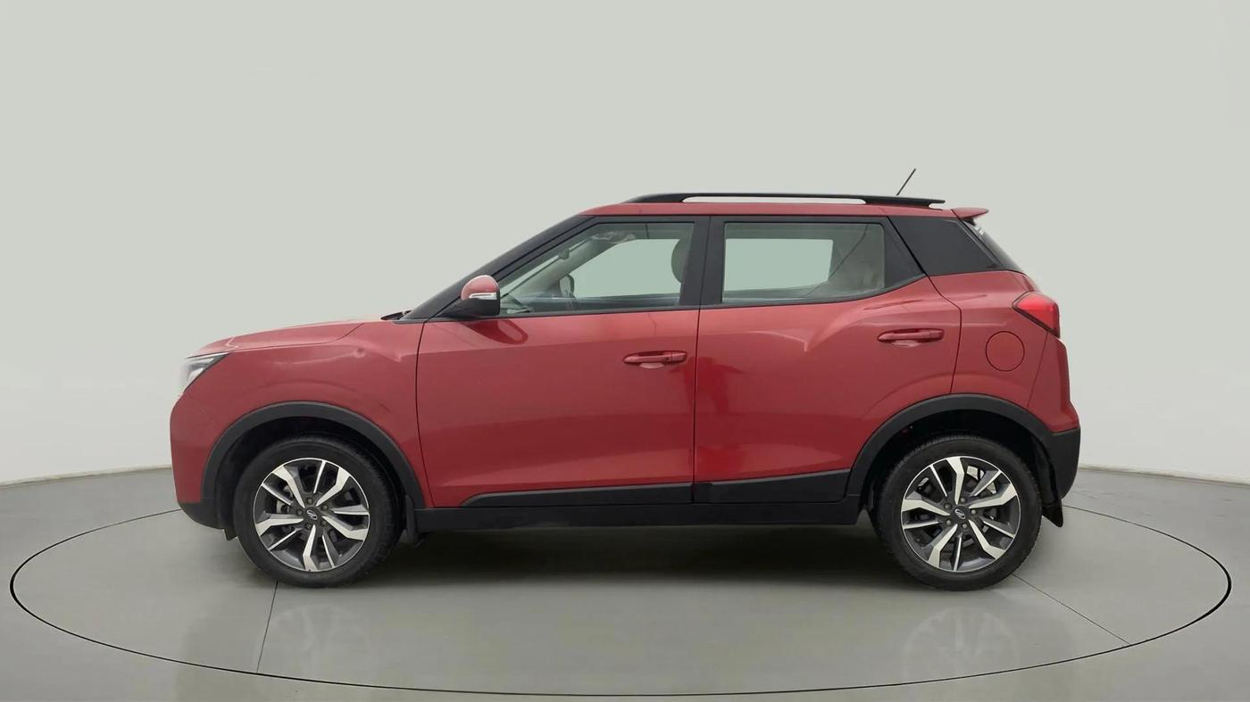 2021 Mahindra XUV300 W8 (O) 1.5 DIESEL AMT, Diesel, Automatic, 39,658 km, Left Side