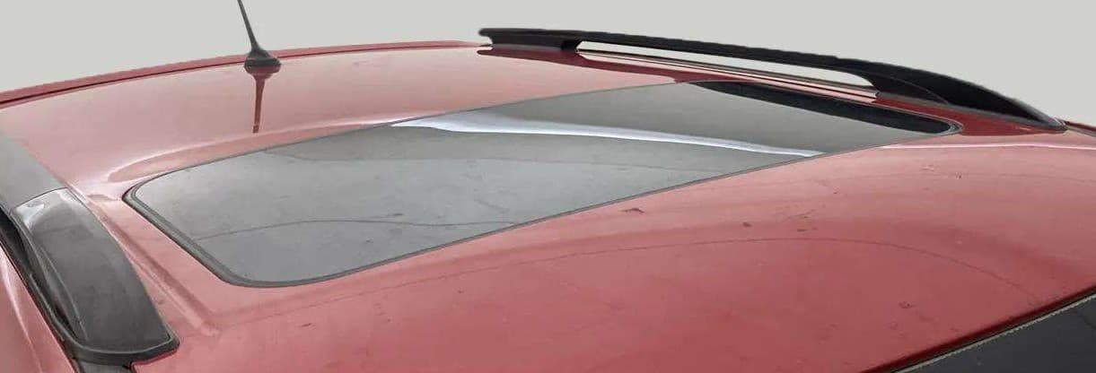 2021 Mahindra XUV300 W8 (O) 1.5 DIESEL AMT, Diesel, Automatic, 39,658 km, Moonroof/ Sunroof