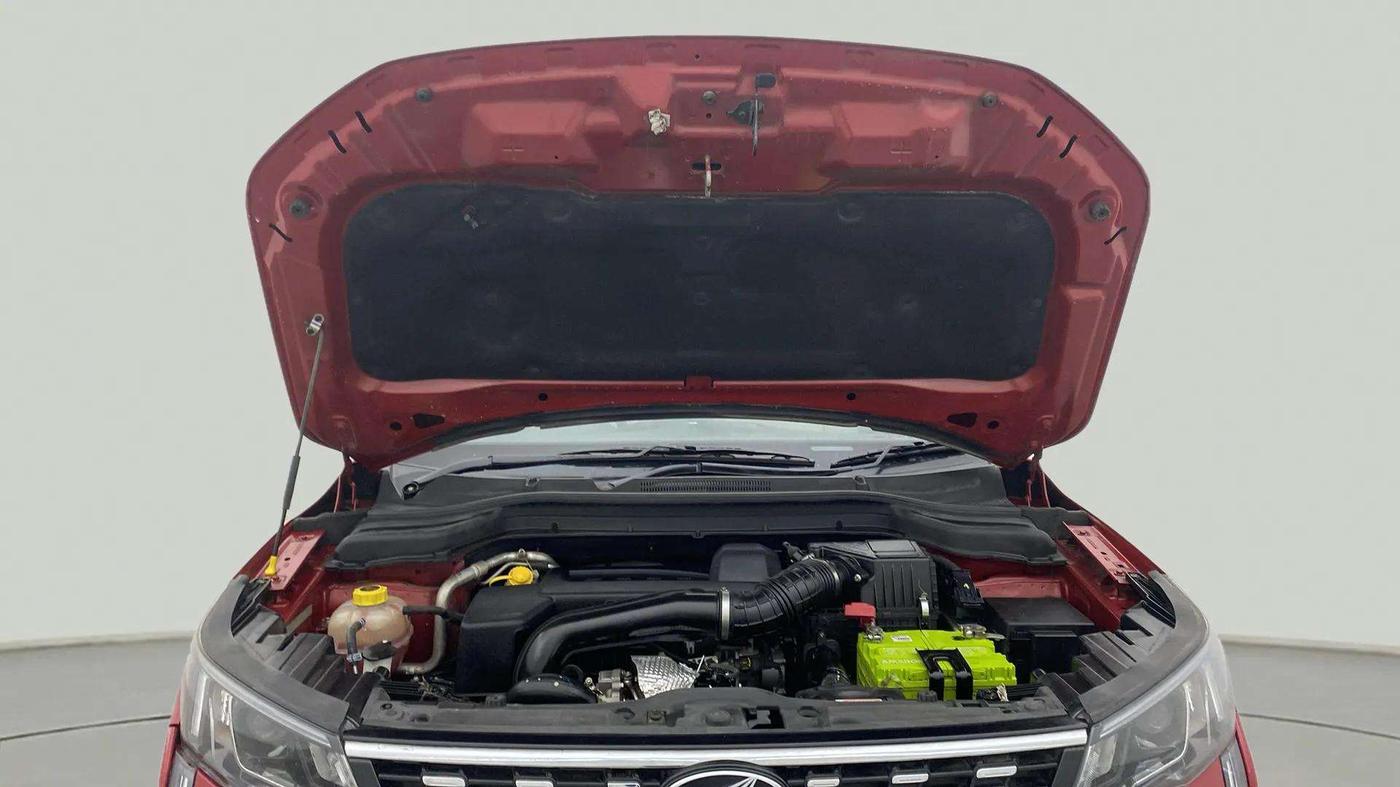 2021 Mahindra XUV300 W8 (O) 1.5 DIESEL AMT, Diesel, Automatic, 39,658 km, Open Bonet