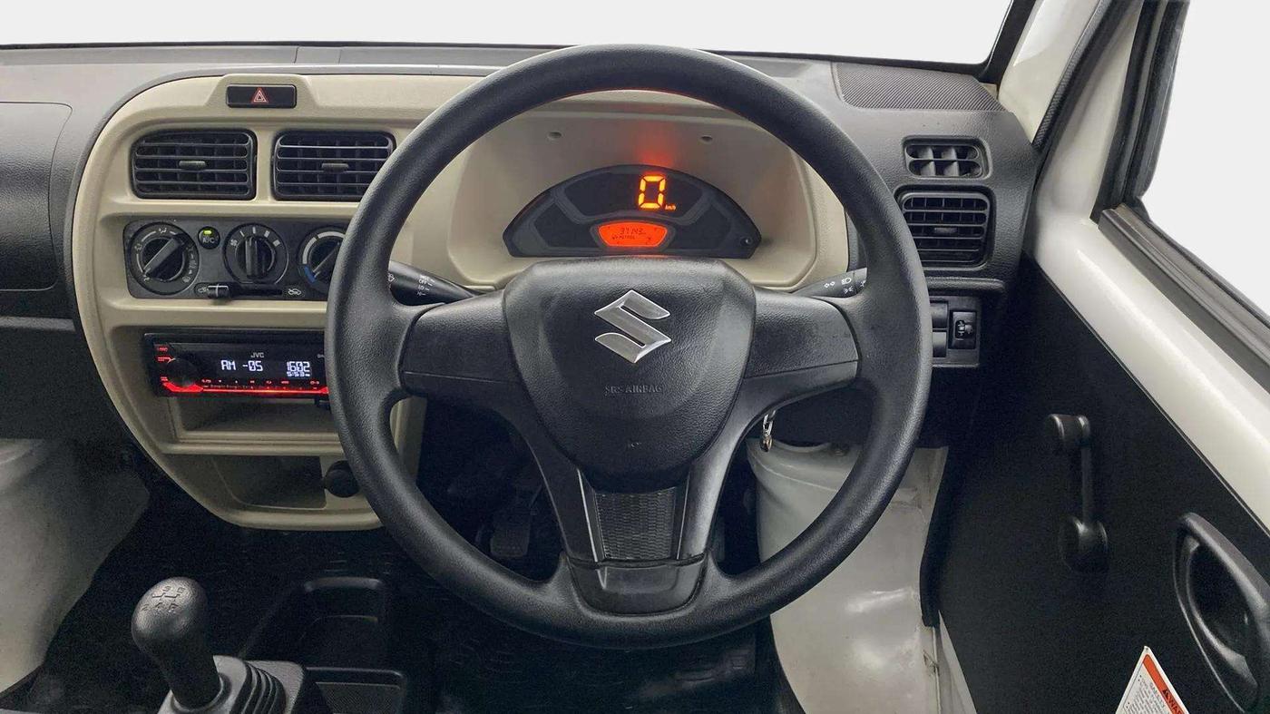 2023 Maruti Eeco 5 STR AC CNG, CNG, Manual, 37,216 km, Steering Wheel Close Up