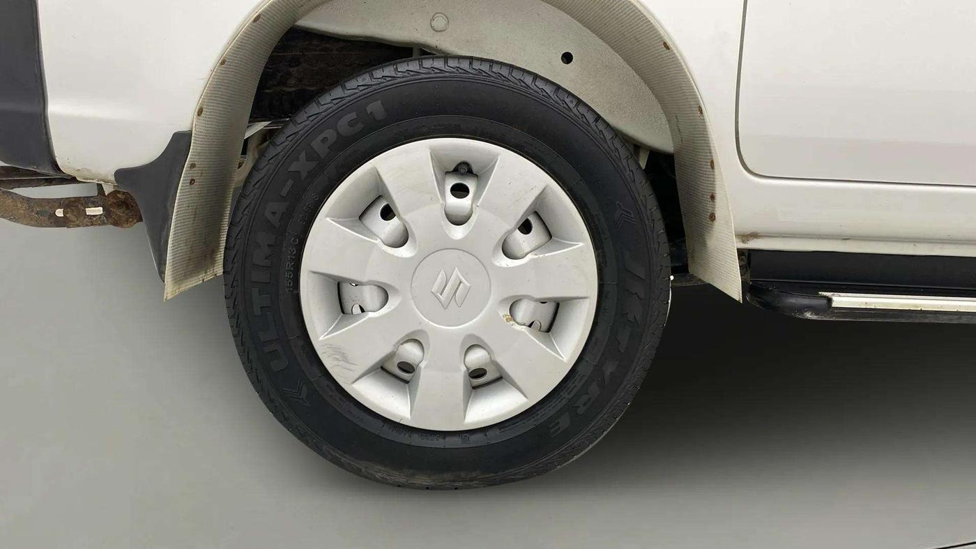 2023 Maruti Eeco 5 STR AC CNG, CNG, Manual, 37,216 km, Right Rear Wheel