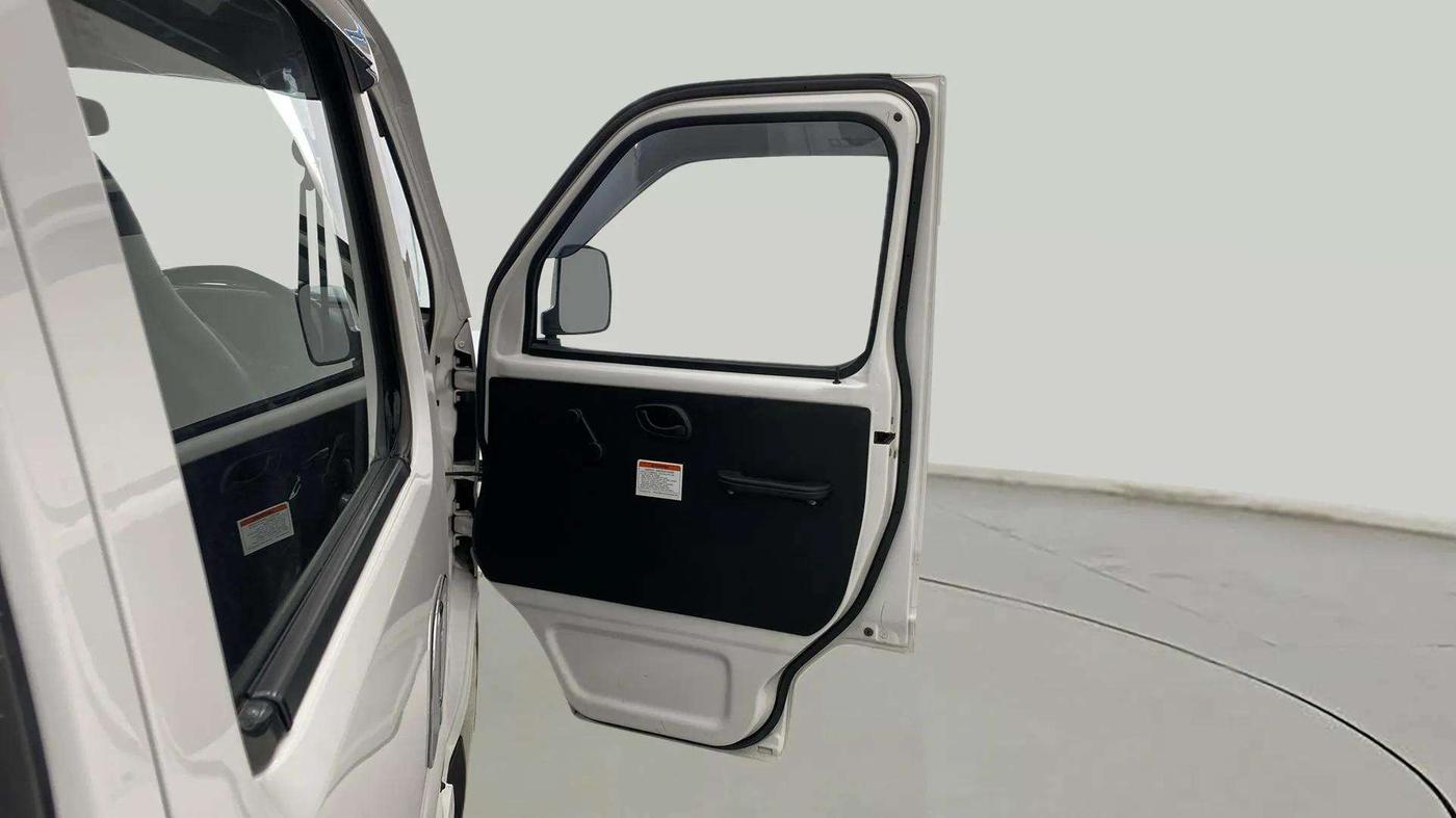 2023 Maruti Eeco 5 STR AC CNG, CNG, Manual, 37,216 km, RHS Front Door