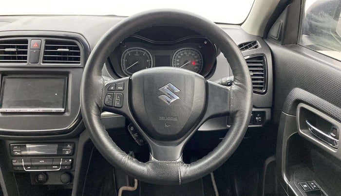 2019 Maruti Vitara Brezza ZDI AMT, Diesel, Automatic, 63,041 km, Steering wheel - Sound system control has minor damage