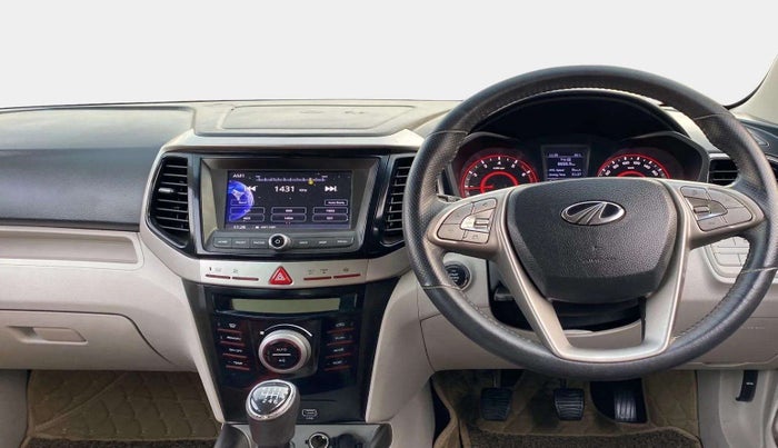 2020 Mahindra XUV300 W8 1.2 PETROL, Petrol, Manual, 18,714 km, Air Conditioner