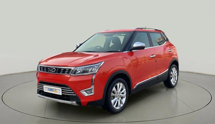 2020 Mahindra XUV300 W8 1.2 PETROL, Petrol, Manual, 18,714 km, Left Front Diagonal