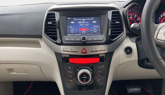 2022 Mahindra XUV300 W8 (O) 1.2 PETROL AMT, Petrol, Automatic, 9,954 km, Air Conditioner