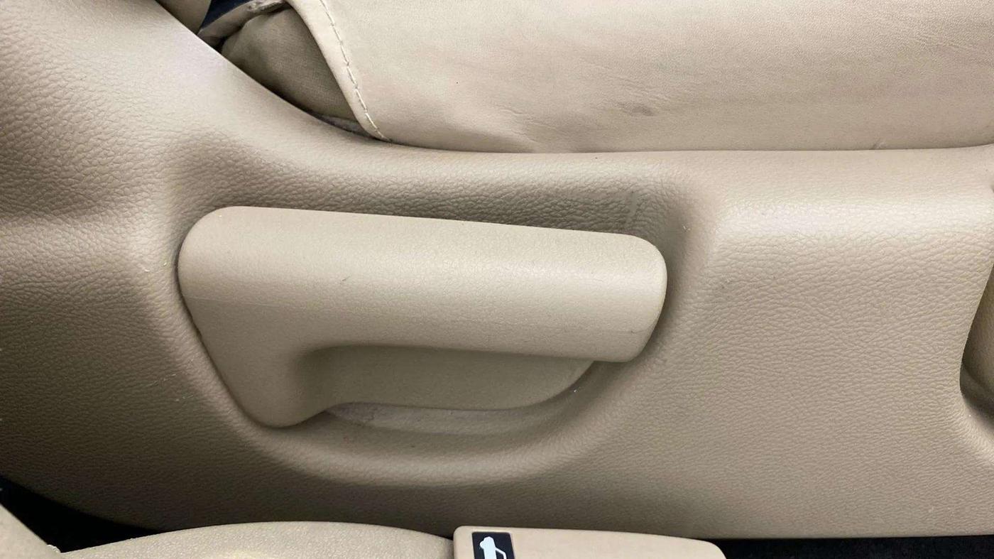 2013 Honda City 1.5L I-VTEC S MT, Petrol, Manual, 85,834 km, Driver Side Adjustment Panel