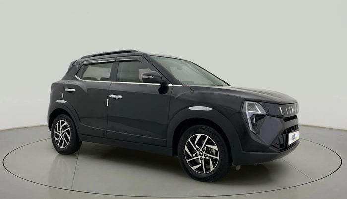 2024 Mahindra XUV 3XO AX5 1.5 Turbo Diesel, Diesel, Manual, 11,772 km, Right Front Diagonal