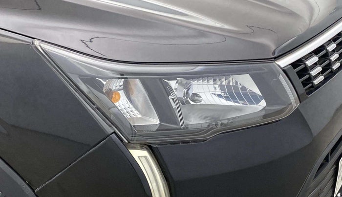 2021 Mahindra XUV300 W6 1.5 Sunroof Diesel, Diesel, Manual, 49,092 km, Right headlight - Minor scratches