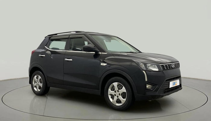 2021 Mahindra XUV300 W6 1.5 Sunroof Diesel, Diesel, Manual, 49,092 km, Right Front Diagonal