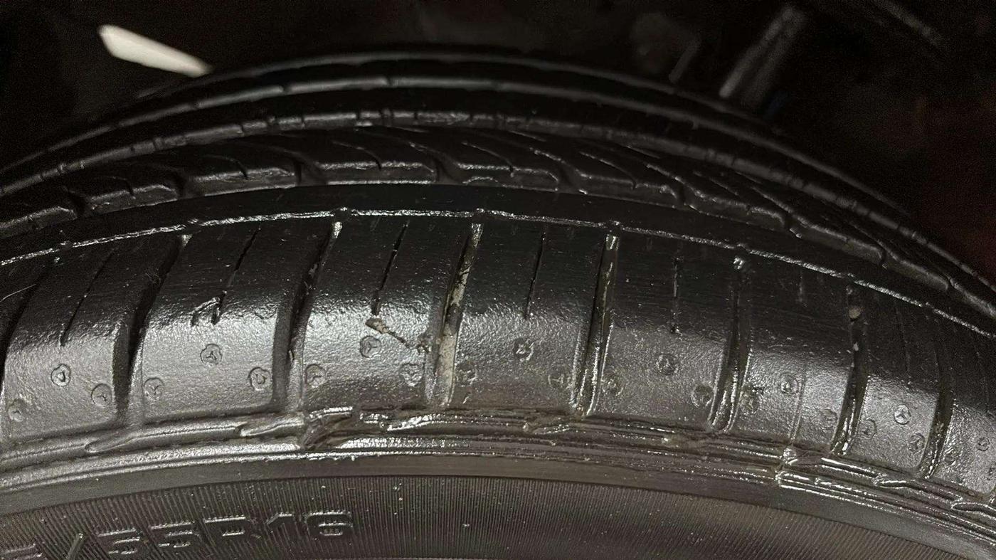 2017 Maruti Baleno ZETA PETROL 1.2, Petrol, Manual, 39,052 km, Right Rear Tyre Tread