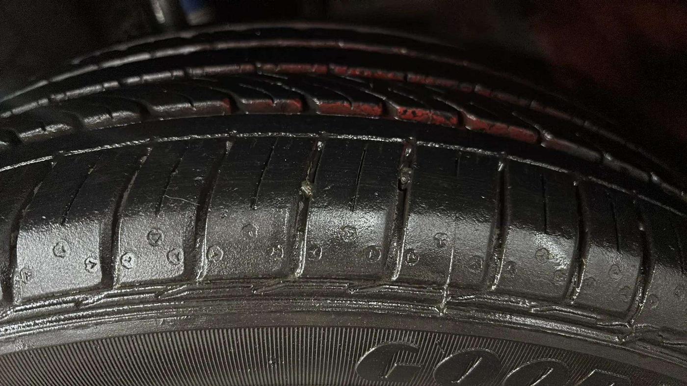 2017 Maruti Baleno ZETA PETROL 1.2, Petrol, Manual, 39,052 km, Right Front Tyre Tread