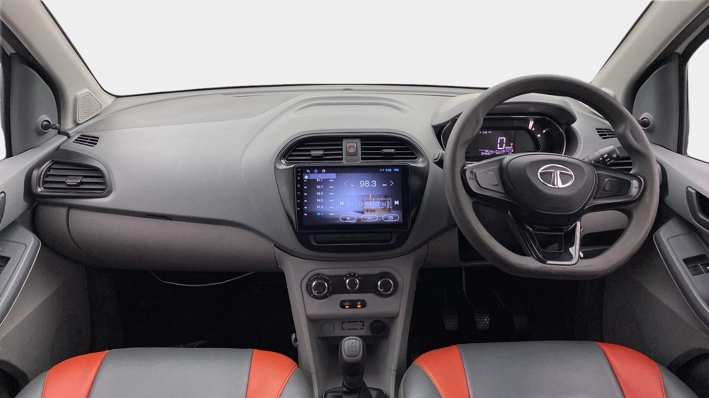 2023 Tata TIGOR XE PETROL, Petrol, Manual, 33,486 km, Dashboard