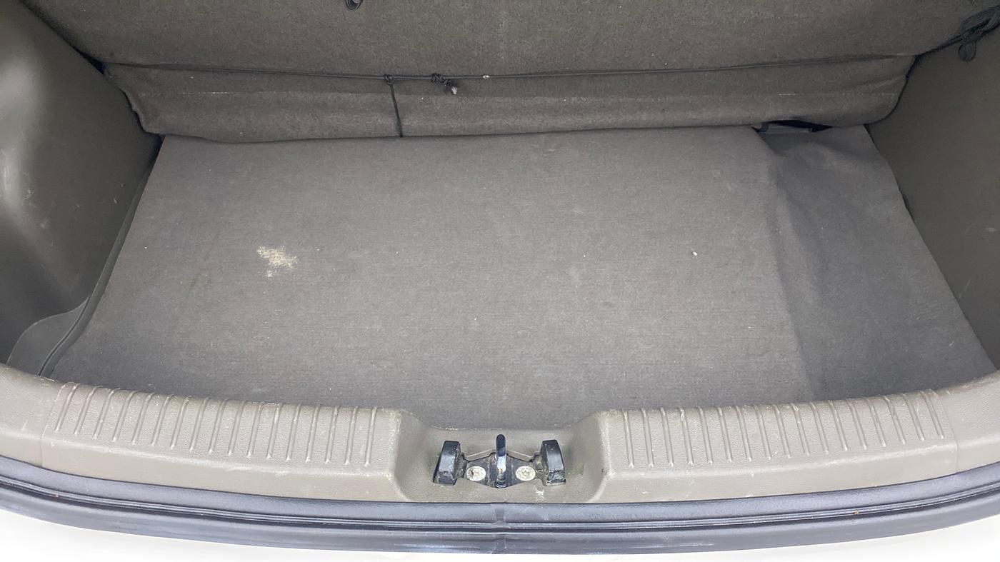 2015 Hyundai i10 SPORTZ 1.1 IRDE2, Petrol, Manual, 17,583 km, Boot Inside