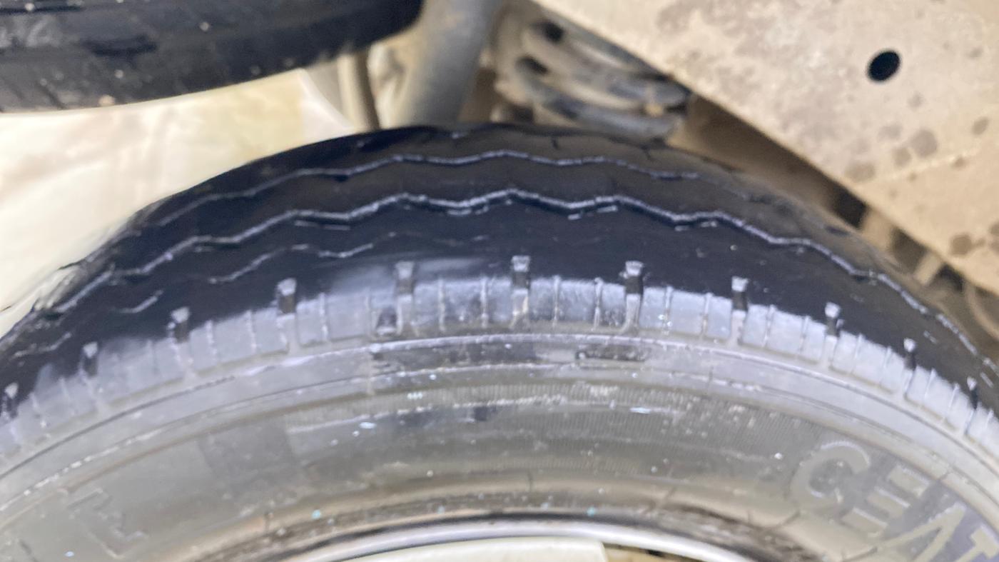 2021 Maruti Eeco 7 STR, Petrol, Manual, 78,429 km, Right Rear Tyre Tread