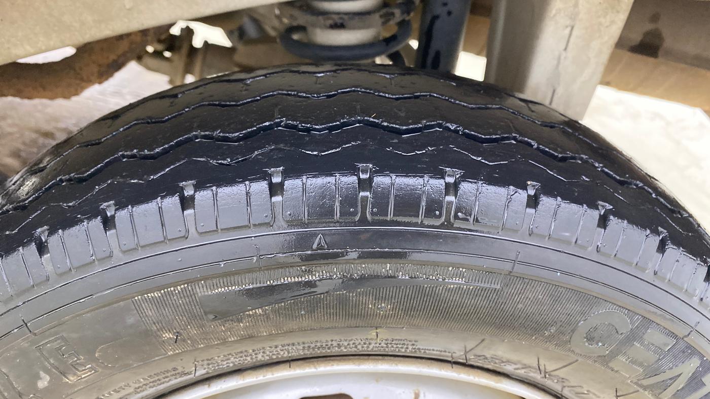 2021 Maruti Eeco 7 STR, Petrol, Manual, 78,429 km, Left Rear Tyre Tread