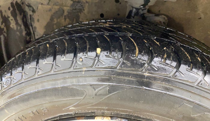 2017 Maruti Celerio VXI, Petrol, Manual, 37,818 km, Left Front Tyre Tread