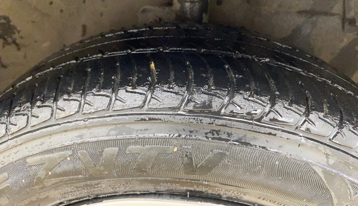 2017 Maruti Celerio VXI, Petrol, Manual, 37,818 km, Right Front Tyre Tread