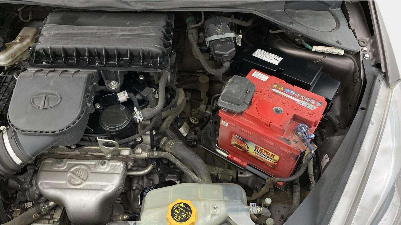 2018 Tata Tiago XZ PETROL, Petrol, Manual, 41,475 km, Engine View - Left