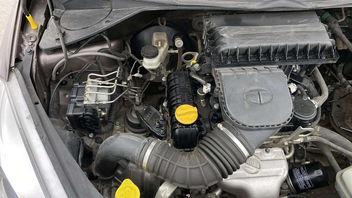 2018 Tata Tiago XZ PETROL, Petrol, Manual, 41,475 km, Engine View - Right