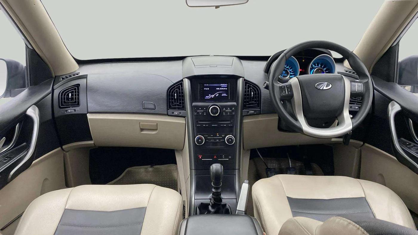 2015 Mahindra XUV500 W6, Diesel, Manual, 57,367 km, Dashboard
