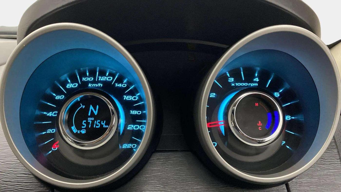 2015 Mahindra XUV500 W6, Diesel, Manual, 57,367 km, Odometer Image