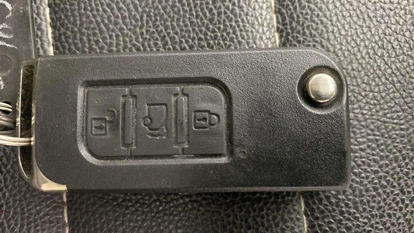 2015 Mahindra XUV500 W6, Diesel, Manual, 57,367 km, Key Close Up