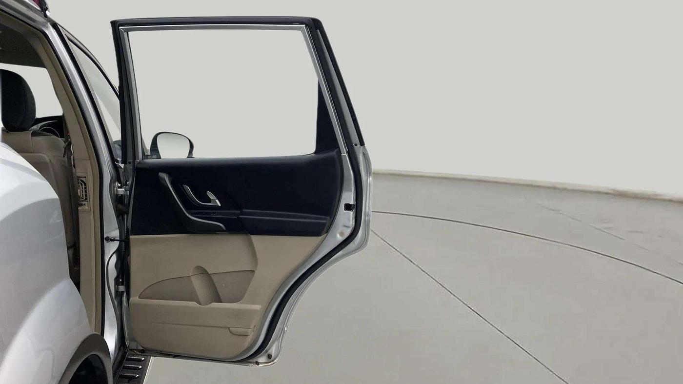 2015 Mahindra XUV500 W6, Diesel, Manual, 57,367 km, RHS Rear Door