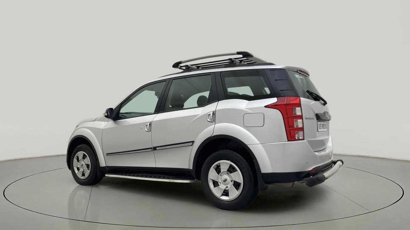 2015 Mahindra XUV500 W6, Diesel, Manual, 57,367 km, Left Back Diagonal