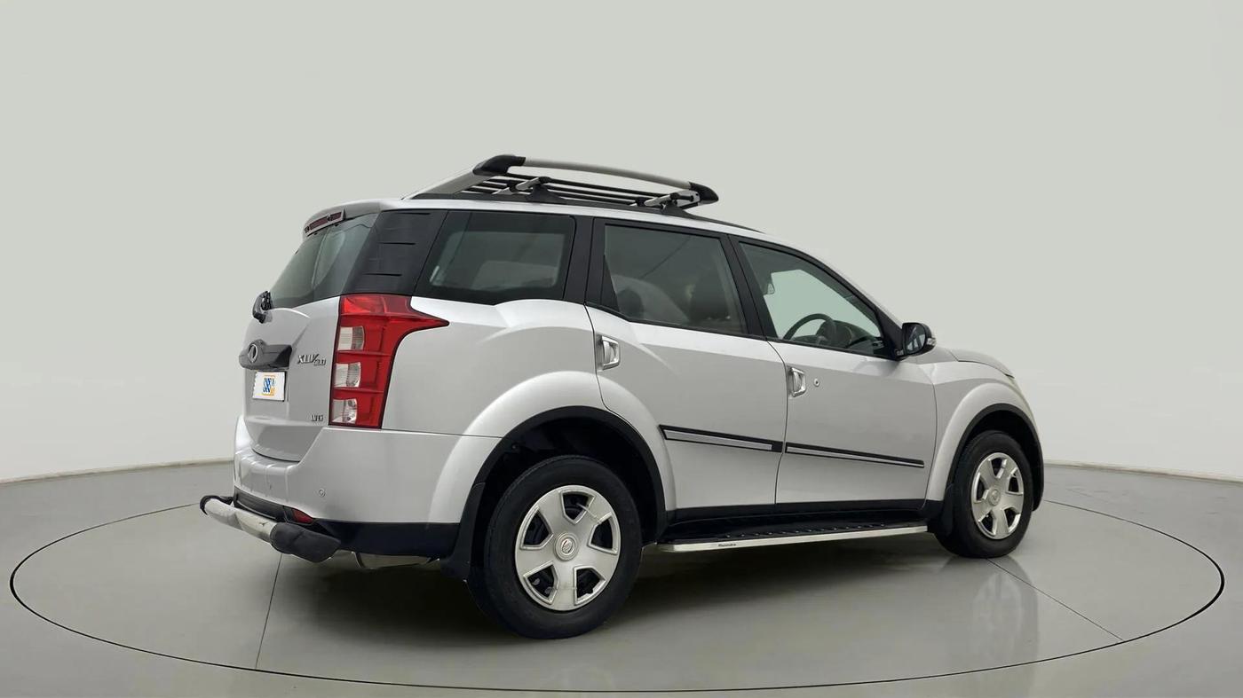 2015 Mahindra XUV500 W6, Diesel, Manual, 57,367 km, Right Back Diagonal