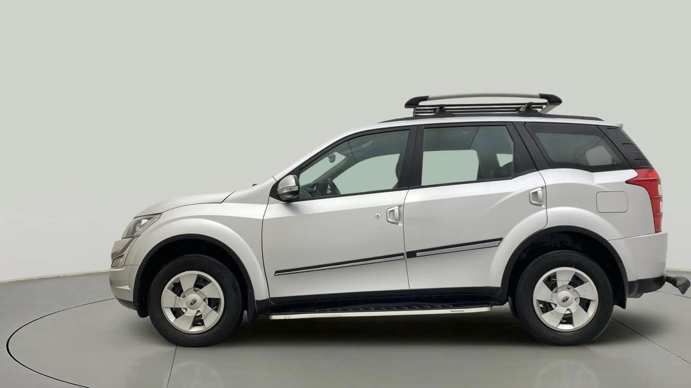 2015 Mahindra XUV500 W6, Diesel, Manual, 57,367 km, Left Side