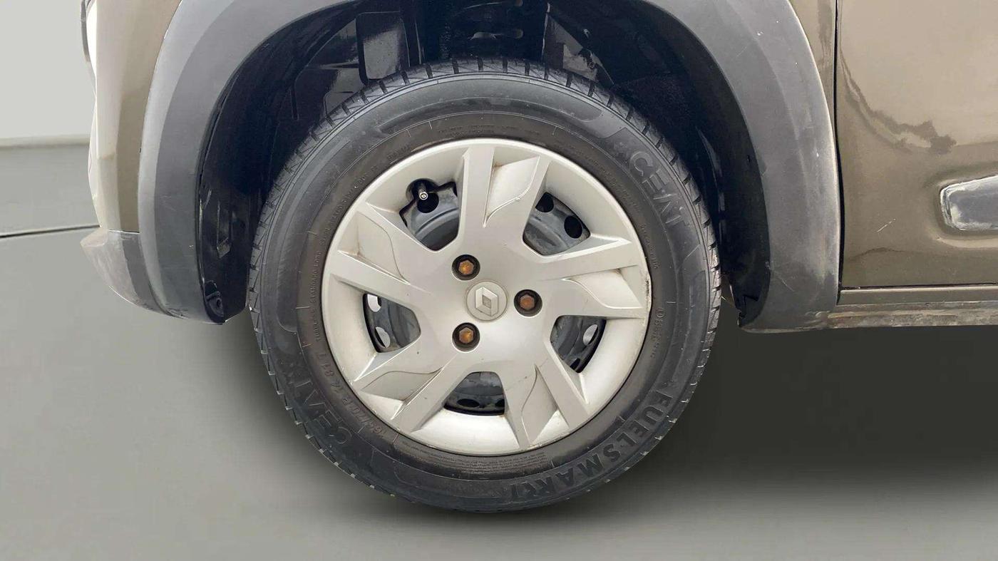 2019 Renault Kwid RXT 1.0 AMT (O), Petrol, Automatic, 30,071 km, Left Front Wheel