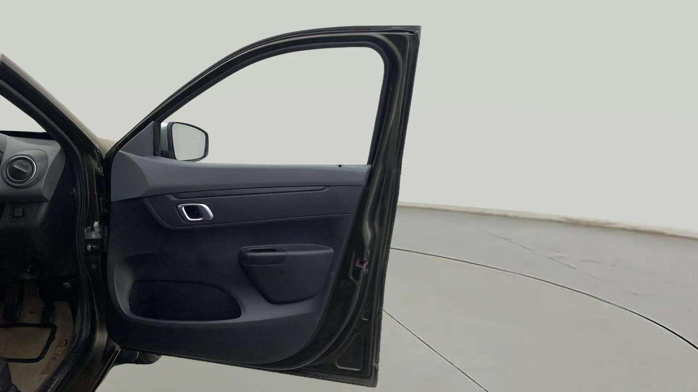 2019 Renault Kwid RXT 1.0 AMT (O), Petrol, Automatic, 30,071 km, RHS Front Door