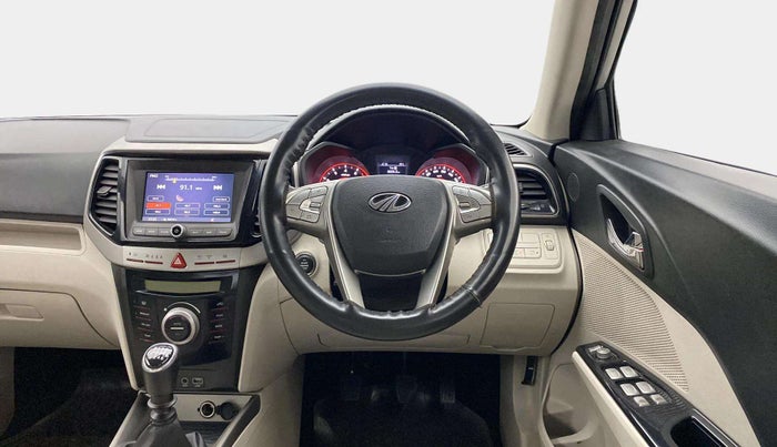 2019 Mahindra XUV300 W8 (O) 1.2 PETROL, Petrol, Manual, 38,596 km, Steering Wheel Close Up